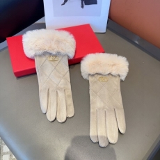 Valentino Gloves